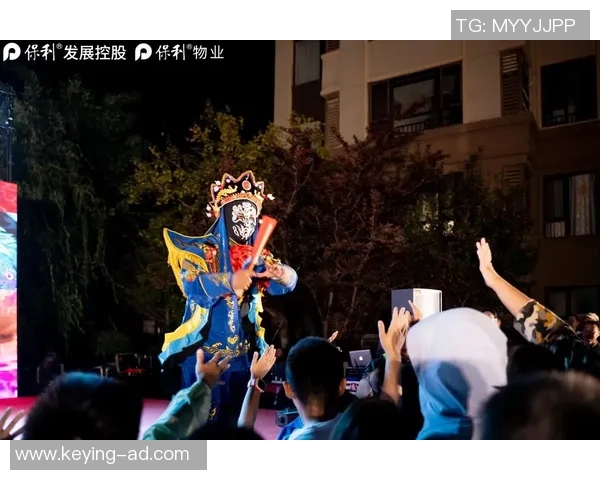 篮球明星川剧变脸展现运动与艺术的完美结合与魅力